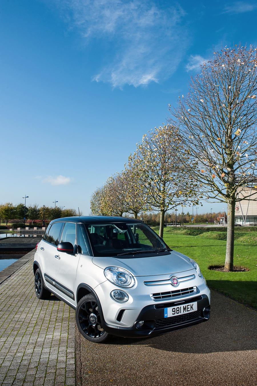  Fiat 500L Beats Edition 2014 года  (UK) (фото 27 из 27)